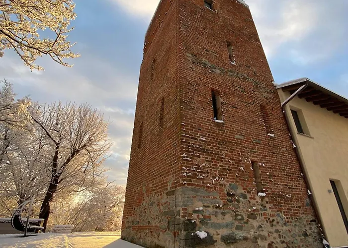 וילה Torre Di Montosolo *